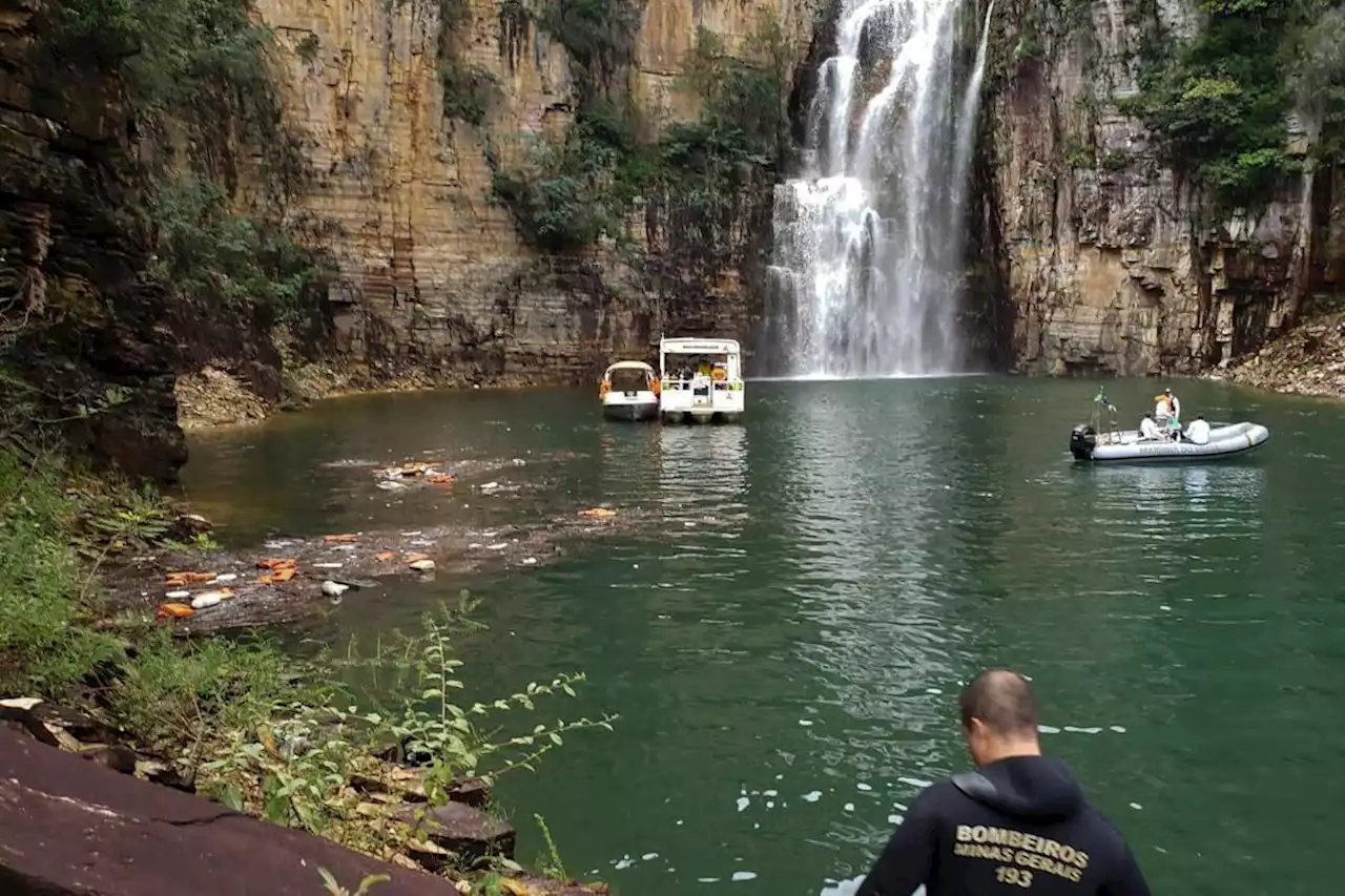 10 die when Brazil cliff wall collapses on boats in tragedy caught on video