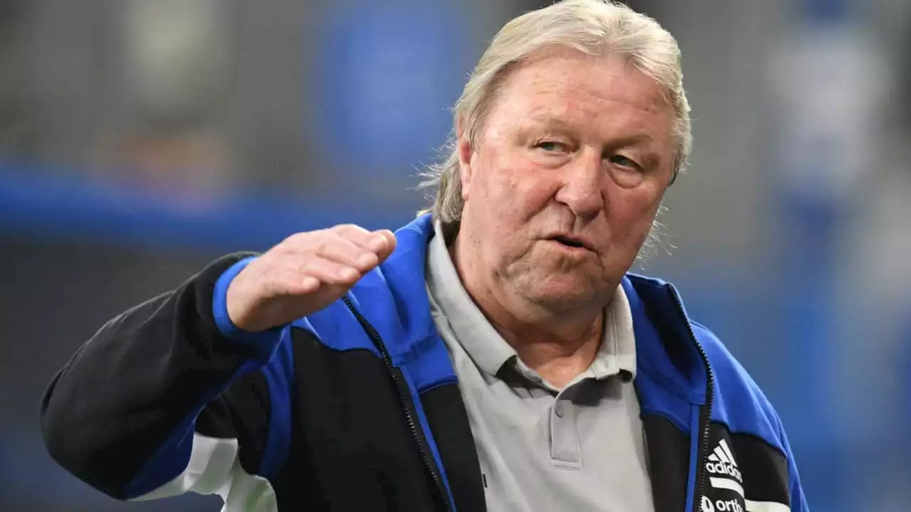 HSV: Horst Hrubesch feuert U17-Trainer Kurbjuweit trotz Platz drei