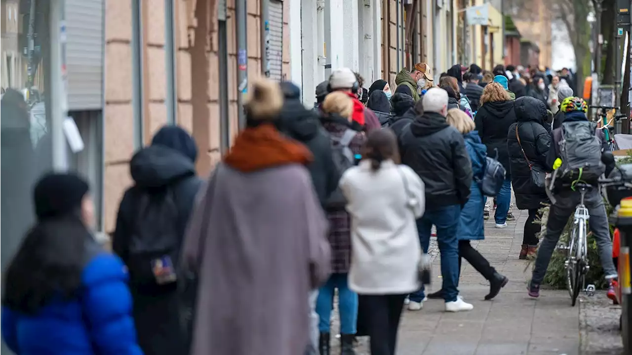 PCR-Test-Stau in Berlin-Neukölln und anderen Großstädten