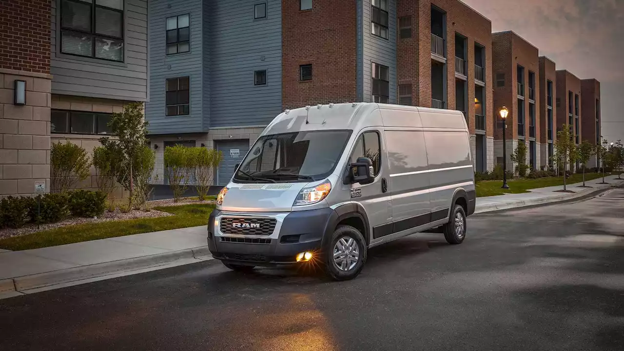 Amazon Will Buy Thousands Of Ram ProMaster Electric Delivery Vans Every Year