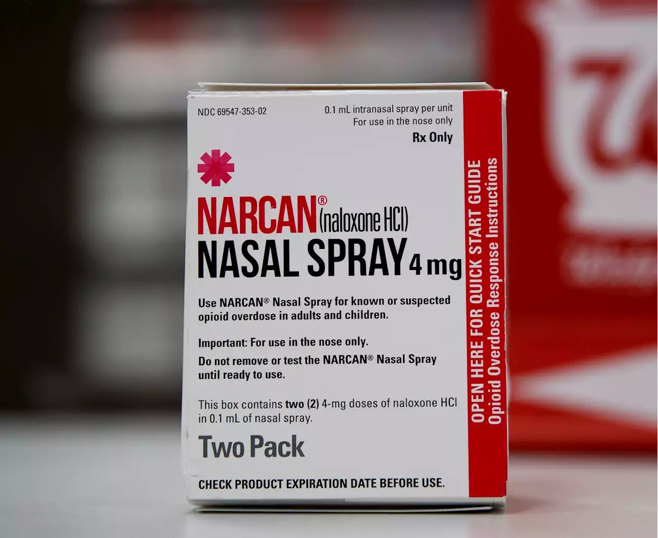 Dallas Businesses Are Making Addicts Safe With Narcan and Clean Needles