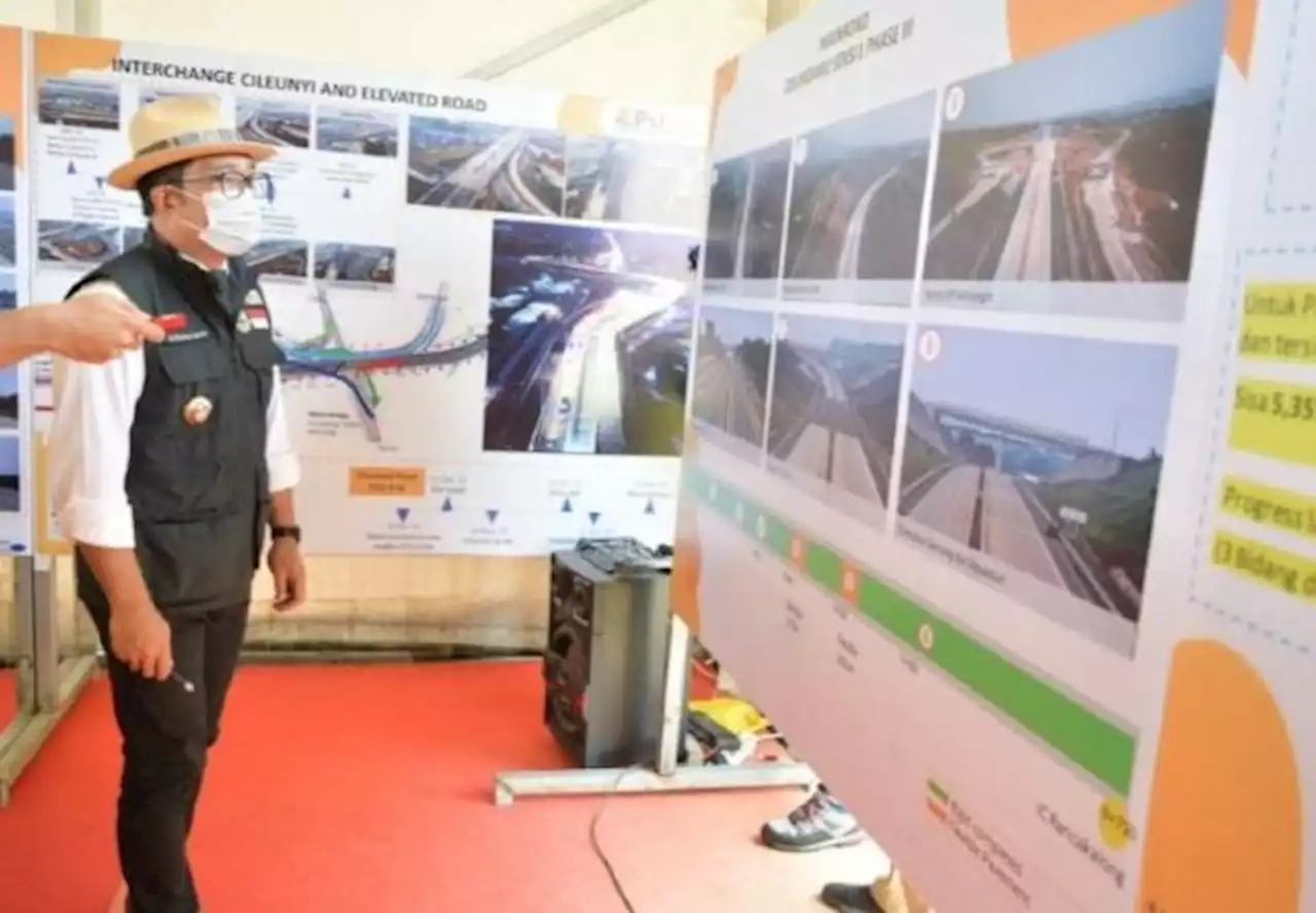 Ridwan Kamil Kaget-Tersanjung Jadi Cawapres Terkuat setelah Sandiaga