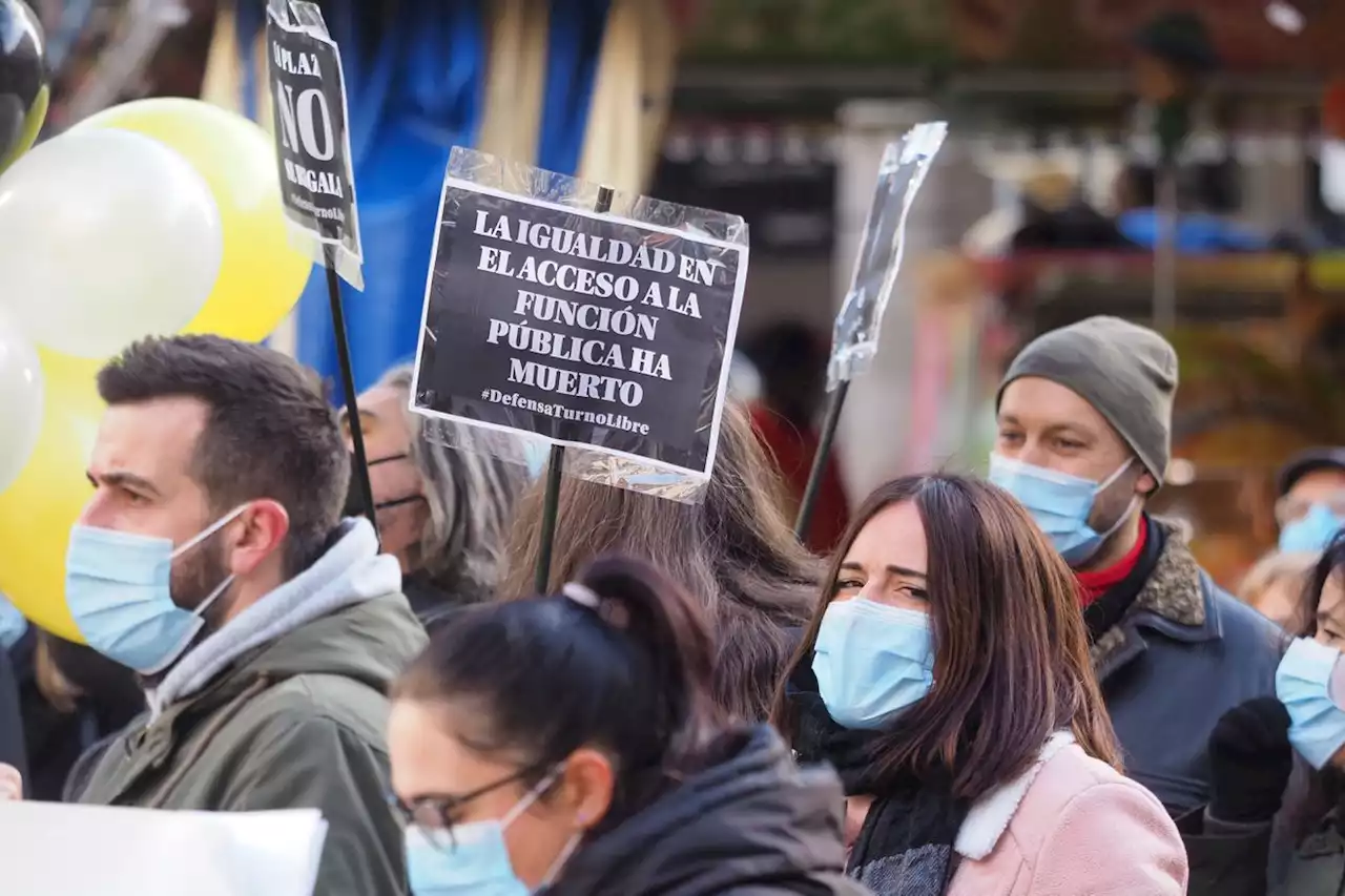 La UE investigará la legalidad de la nueva ley de interinos