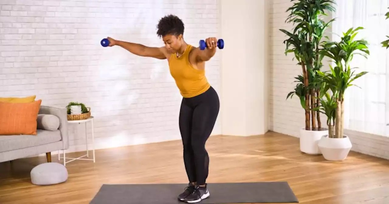 A Beginner-Friendly Workout That Works Your Arms & Chest In Just 5 Moves