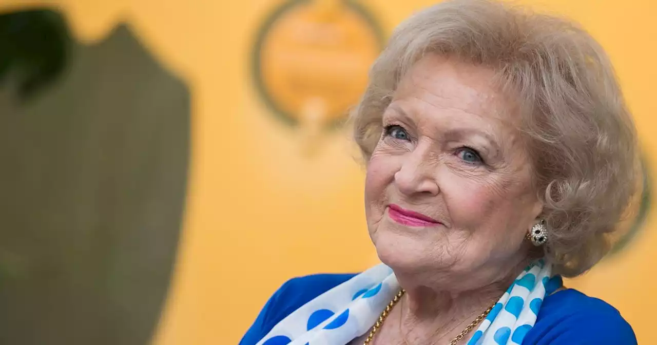 Stroke six days earlier cited as Betty White's cause of death