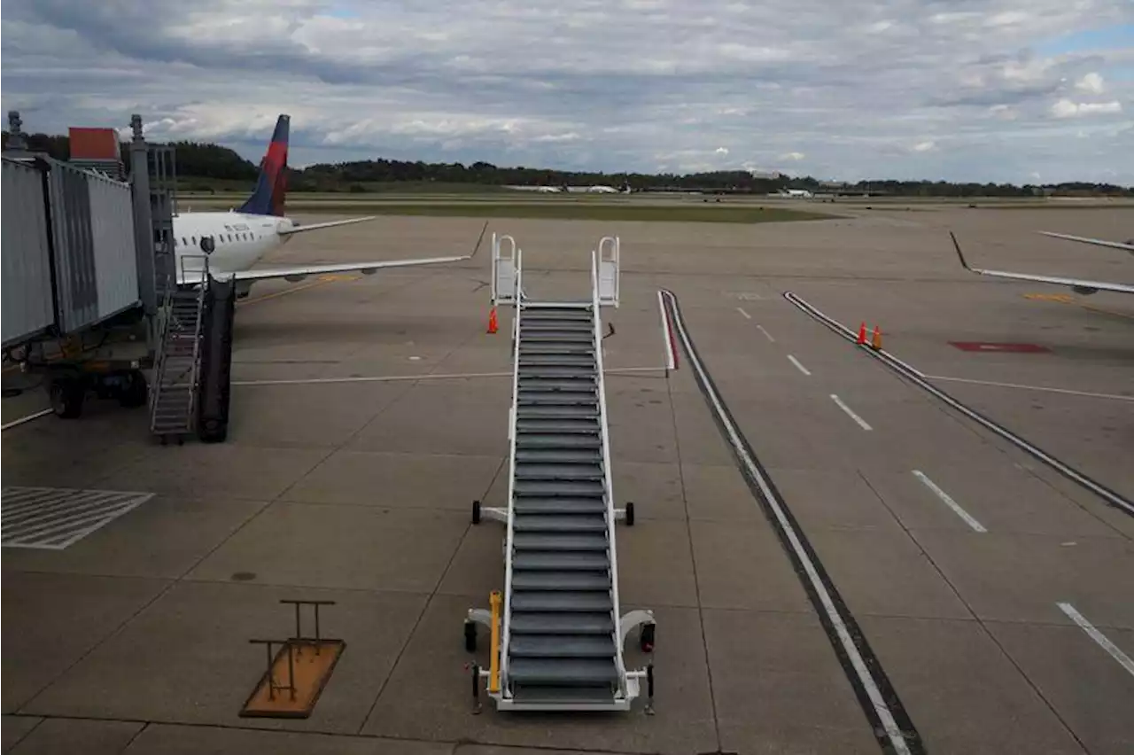 China orders suspension of some U.S. flights after COVID-19 cases