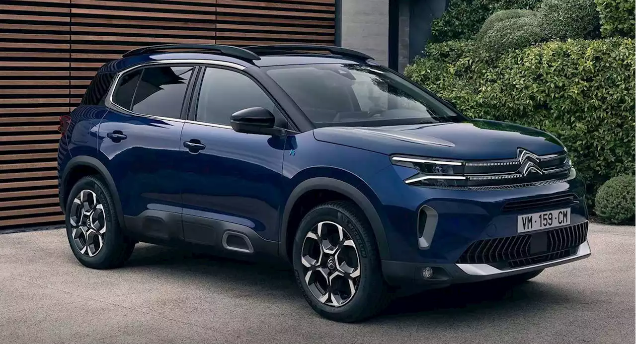 2022 Citroen C5 Aircross Facelift Lights Up With Improved Tech And LED Strips | Carscoops