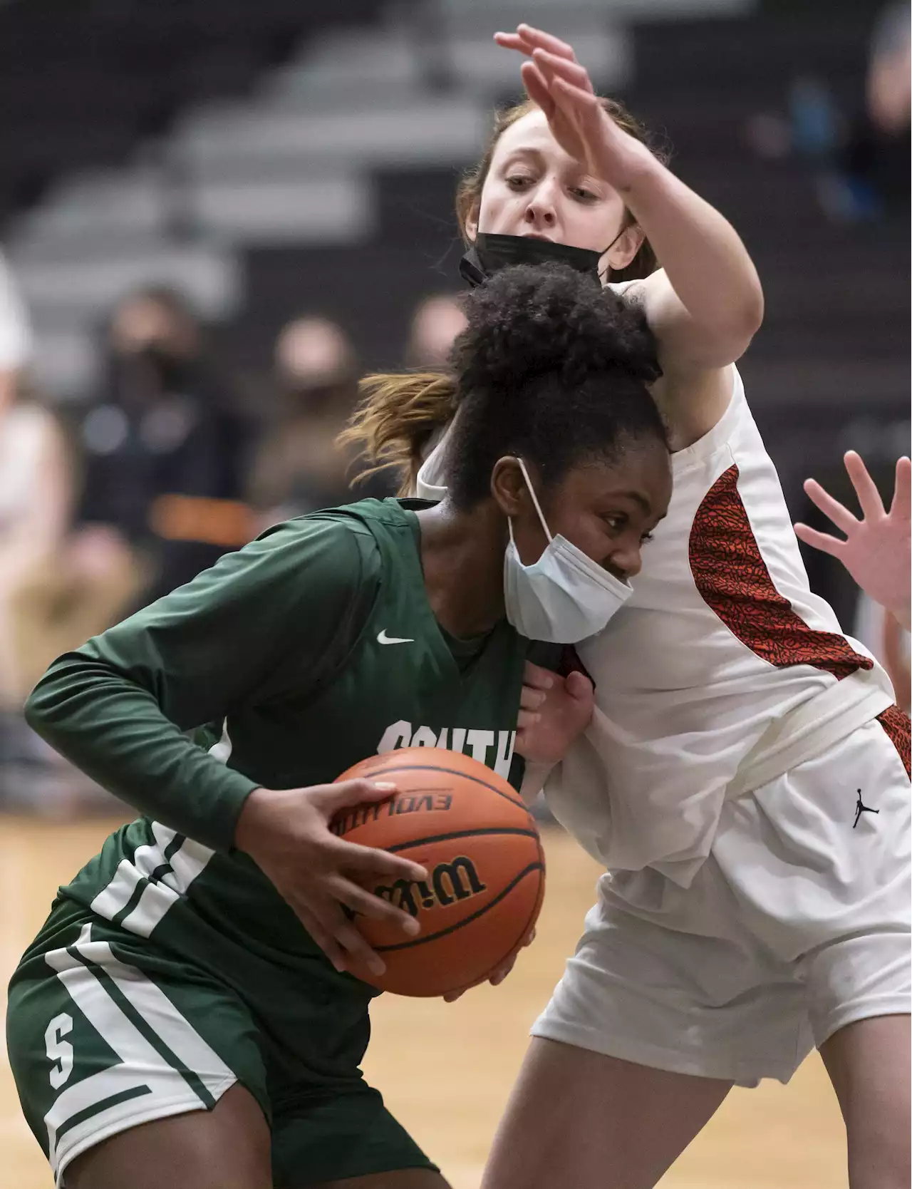 McHenry beats CL South for 1st FVC win