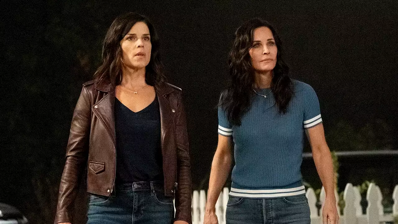 'Scream' Stars Neve Campbell and Courteney Cox on Their Close Bond