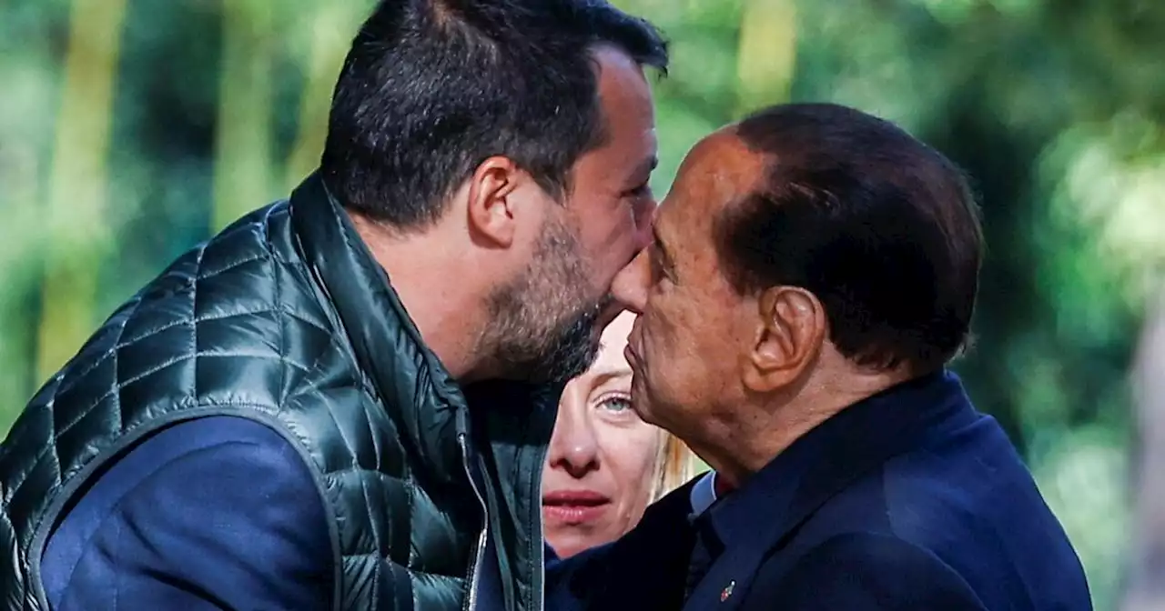 Berlusconi non si fida degli alleati e esplora il fronte M5s (di P. Salvatori)