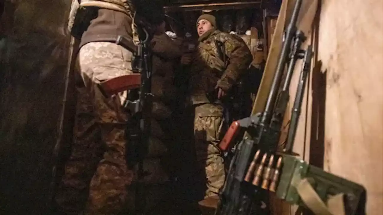 Trudeau, Ukrainian president talk sanctions, extending training mission to deter Russian military | CBC News