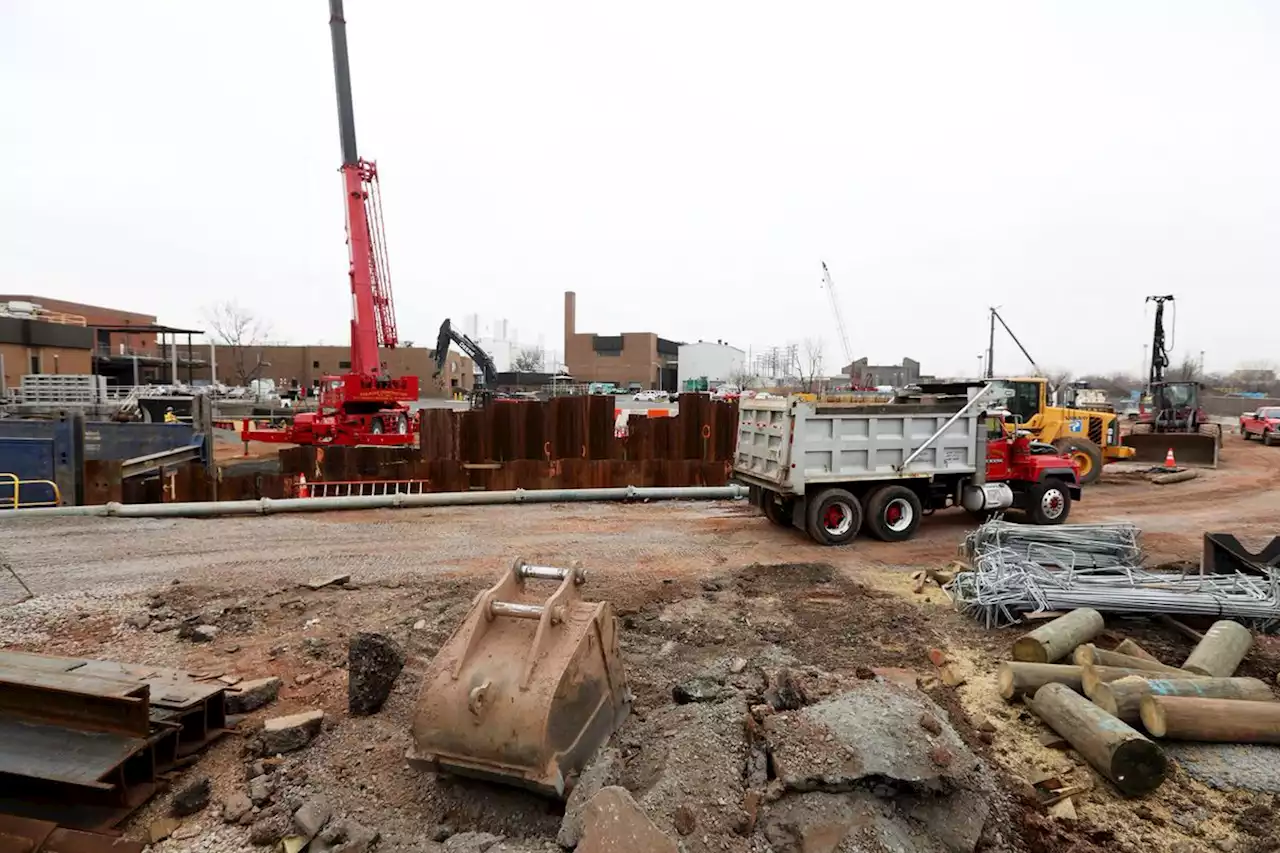 Environmentalists, local activists press Murphy to stop power plant in Newark