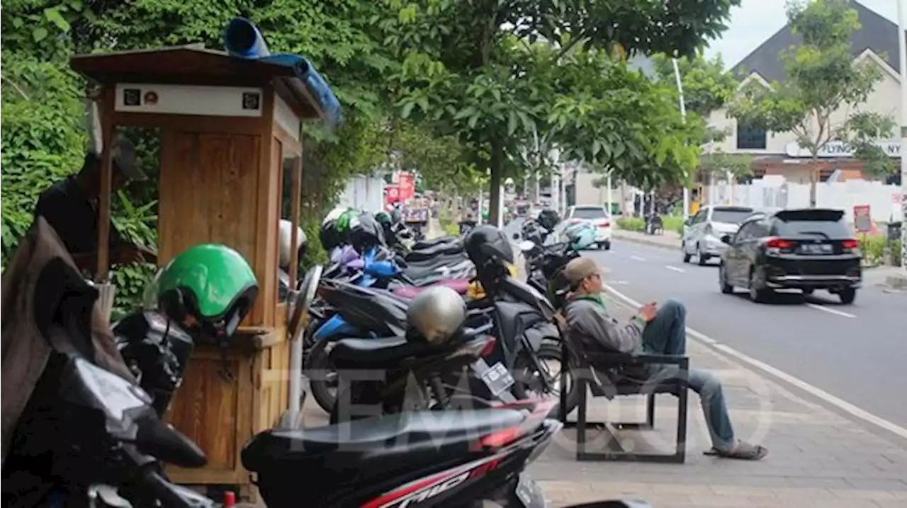 Toko di Cipete Nekat Bangun Pagar di Trotoar, Lurah Langsung Cek Dibongkar