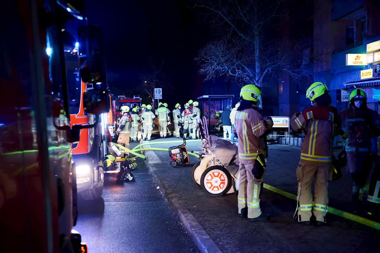 Berlin: Brandstifter ziehen durch Spandauer Wohngebiet und Westend