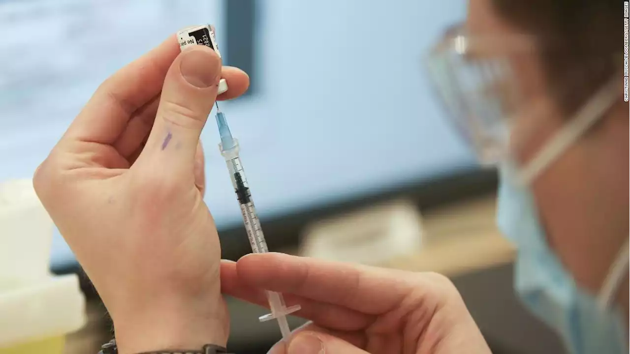 Canada says vaccine mandates work as Quebec's 'unvaxxed tax' leads to spike in first dose appointments