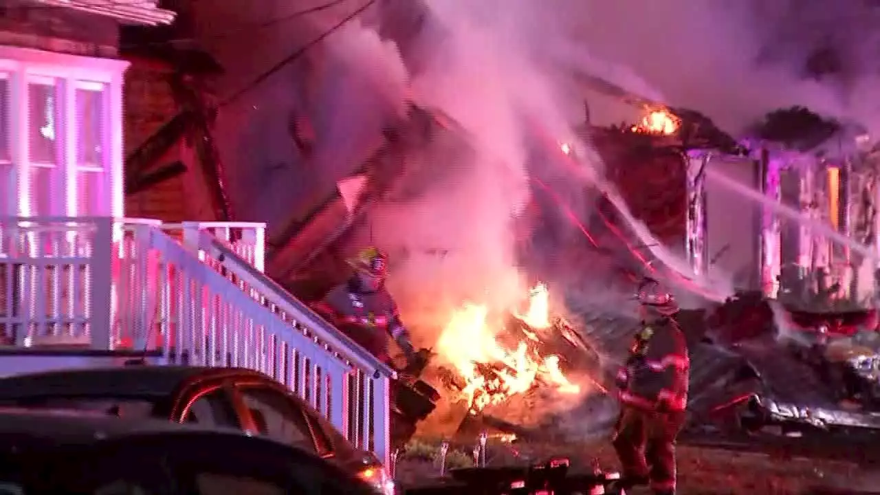 1 dead, 4 hurt in West Deptford fire that damaged 3 homes