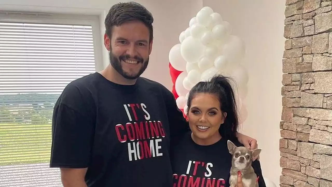 Scarlett Moffatt tells fans to 'never give up on true love' in anniversary post