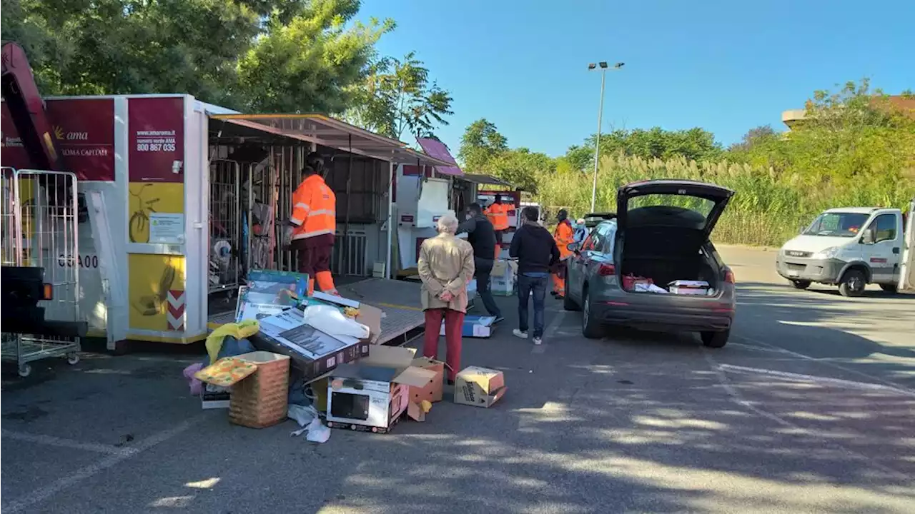 Raccolta rifiuti ingombranti: la postazione di Ama per la prima volta a Porta di Roma