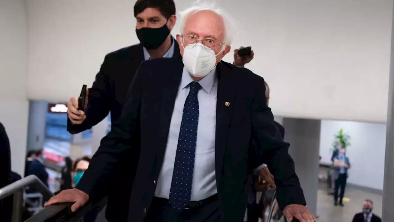 Sanders Introduces Bill to Send N95s to Americans As Biden Administration Considers Mask Plan