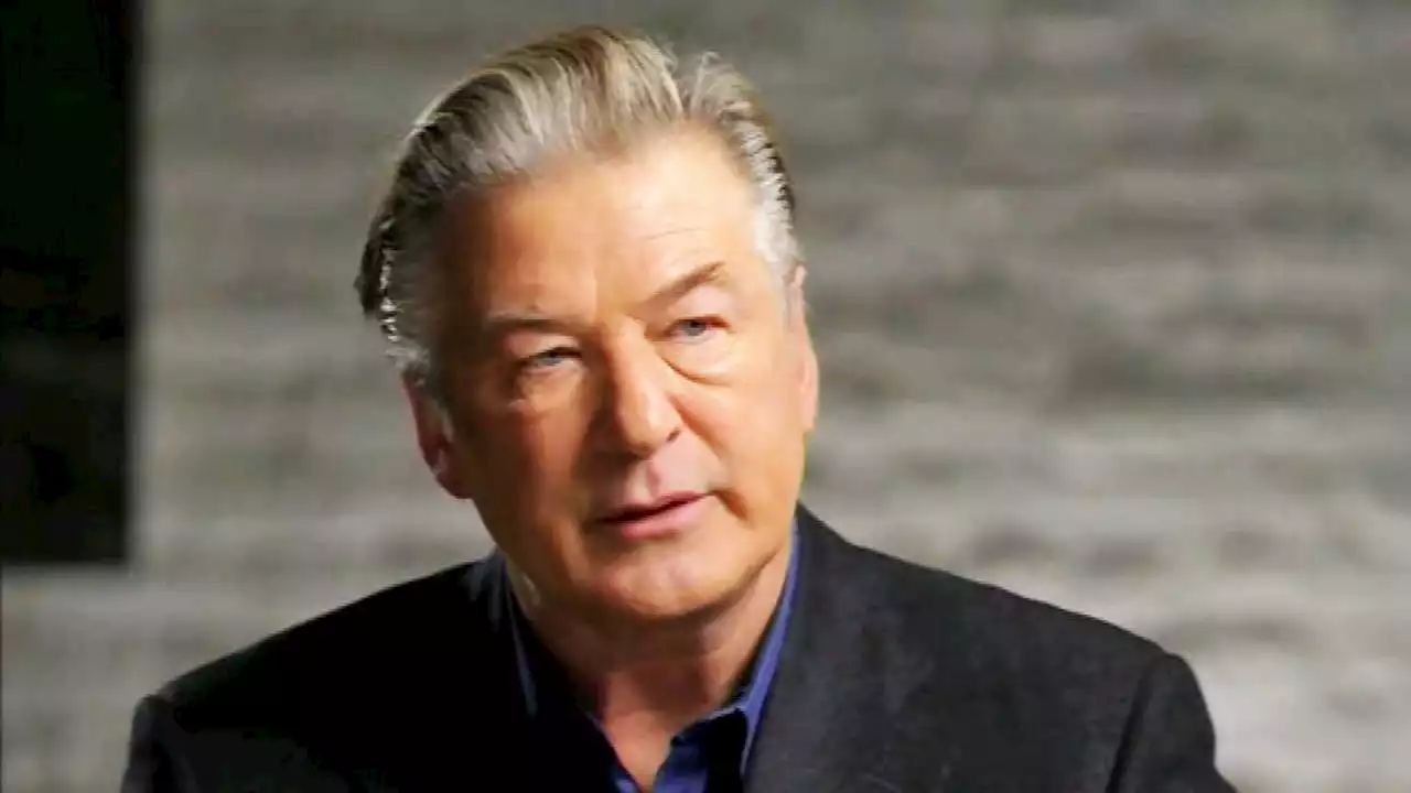 Alec Baldwin Turns Over His Phone to Authorities in 'Rust' Probe