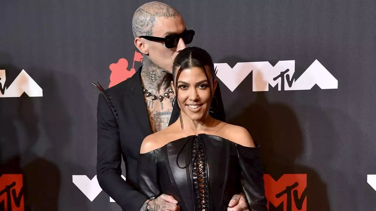 Kourtney Kardashian and Travis Barker Are Planning 'Intimate' Wedding