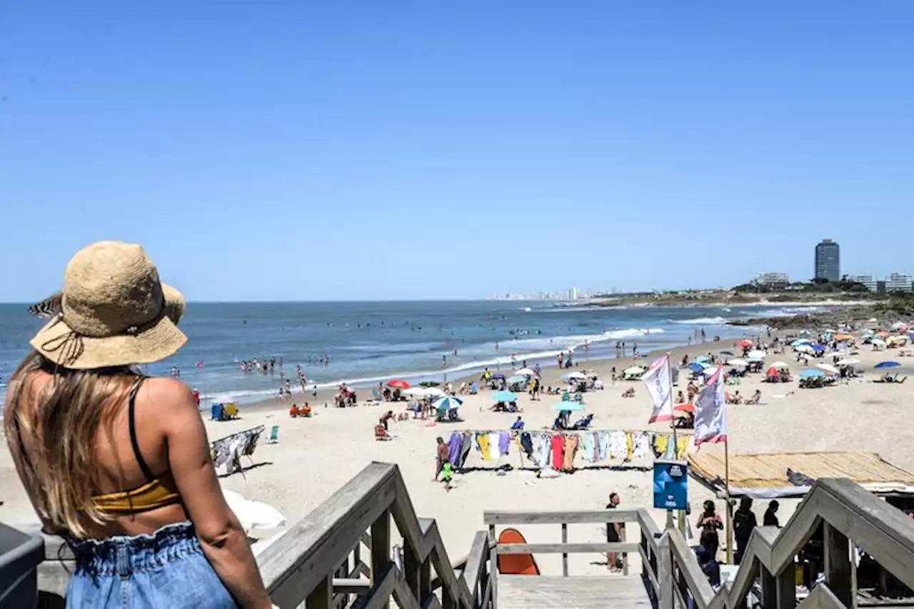 Verano: cuántos argentinos se fueron de vacaciones a Punta del Este en la primera quincena