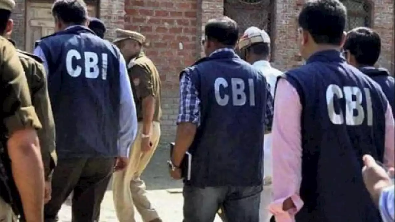 GAIL के मार्केटिंग डायरेक्टर के घर मिले 1.3 करोड़, CBI की कार्रवाई जारी