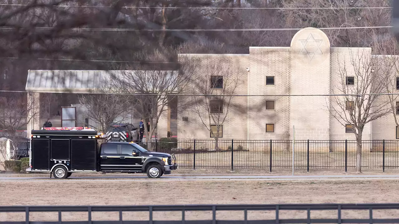 10-hour hostage situation at Texas synagogue ends with all congregants safe, suspect dead