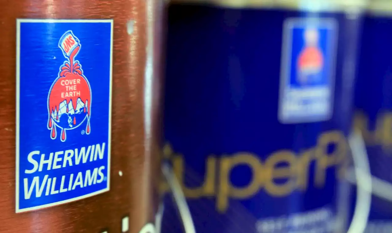 Sherwin-Williams says raw material costs stunted 2021 sales, expects momentum in 2022