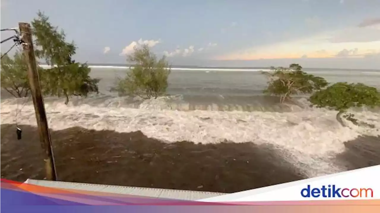 Detik-detik Erupsi Gunung Bawah Laut di Tonga hingga Picu Tsunami