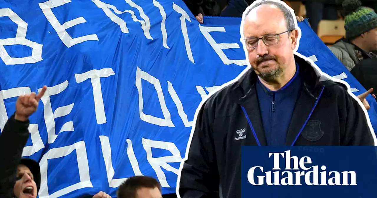 Rafael Benítez's unpopular Everton reign ends after six months – video report