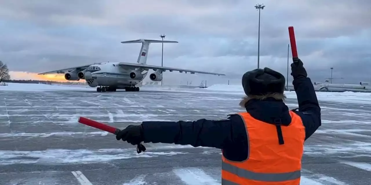 Все 19 самолетов с российскими миротворцами прибыли из Казахстана в Подмосковье