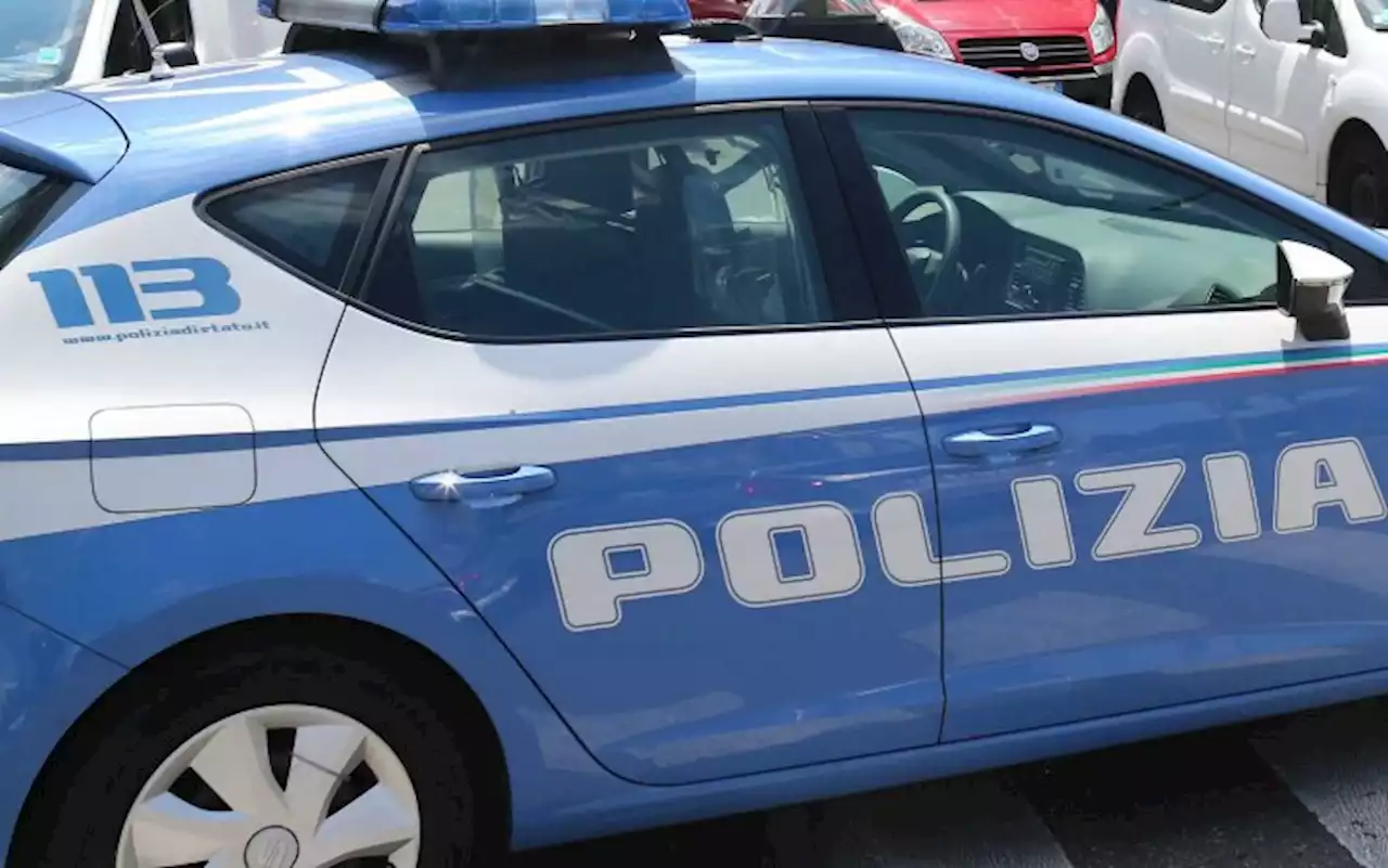 Gela, picchia e rapina titolari di una tabaccheria: arrestato