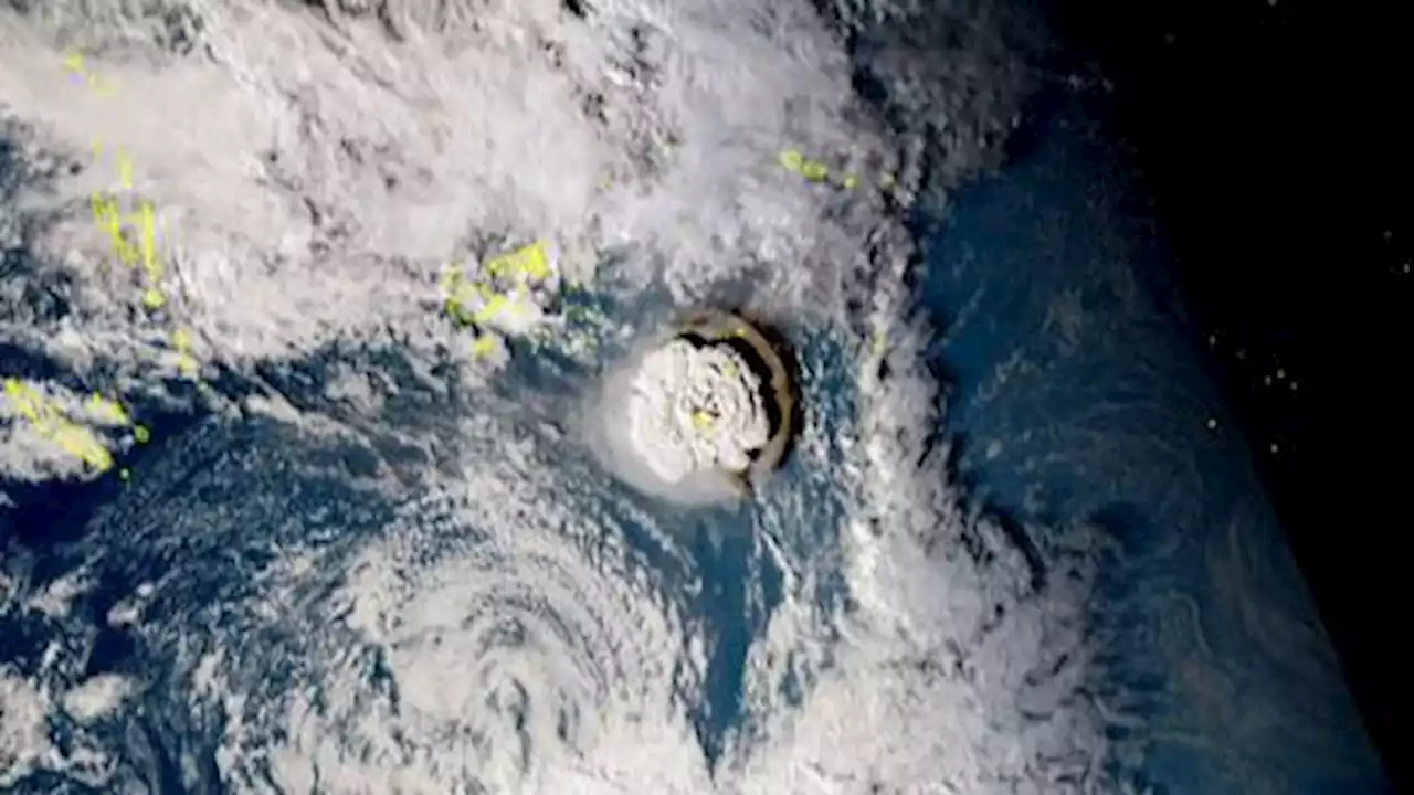 Tsunami threat over after huge Pacific volcanic eruption