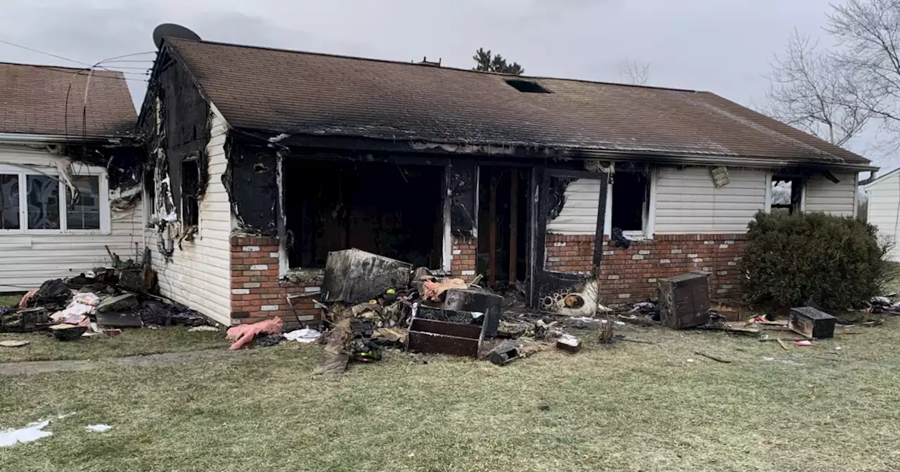 4 adults, 2 children displaced after Streetsboro house fire started by candle