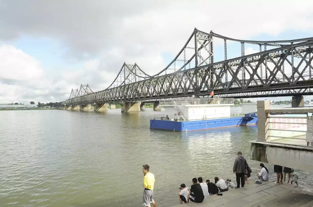 北朝鮮から中国へ、積み荷のない貨物列車が到着…コロナで中断中の中朝陸路貿易再開へ : 国際 : ニュース