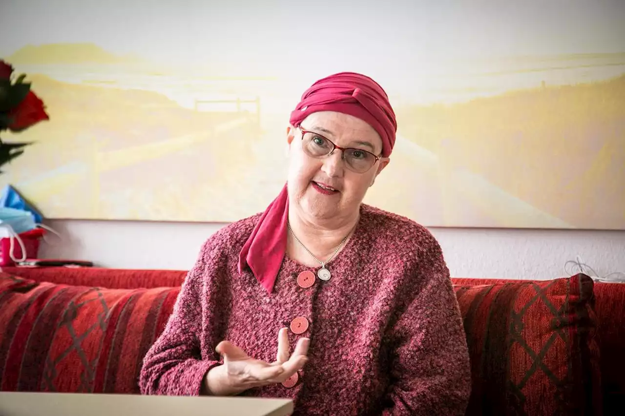 Interview mit einer Krebspatientin – Sie spricht über ihr Sterben, damit andere leben lernen