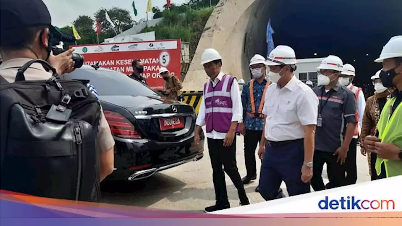 Jokowi Ungkap Operasi Kereta Cepat Jakarta-Bandung Mundur ke Juni 2023