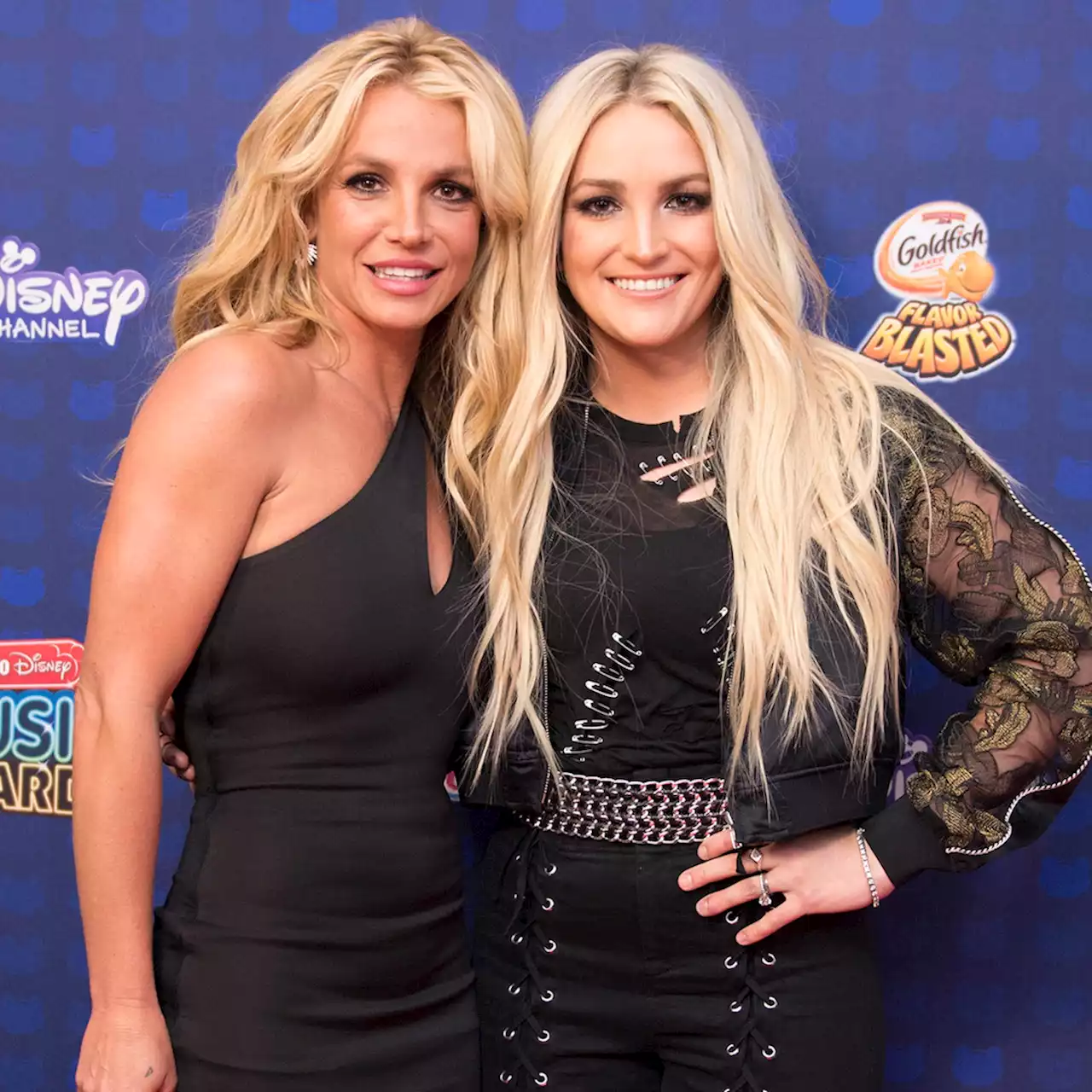 Britney Spears Tells Jamie Lynn Spears 'I Love You' After Sisters' Feud Intensifies - E! Online