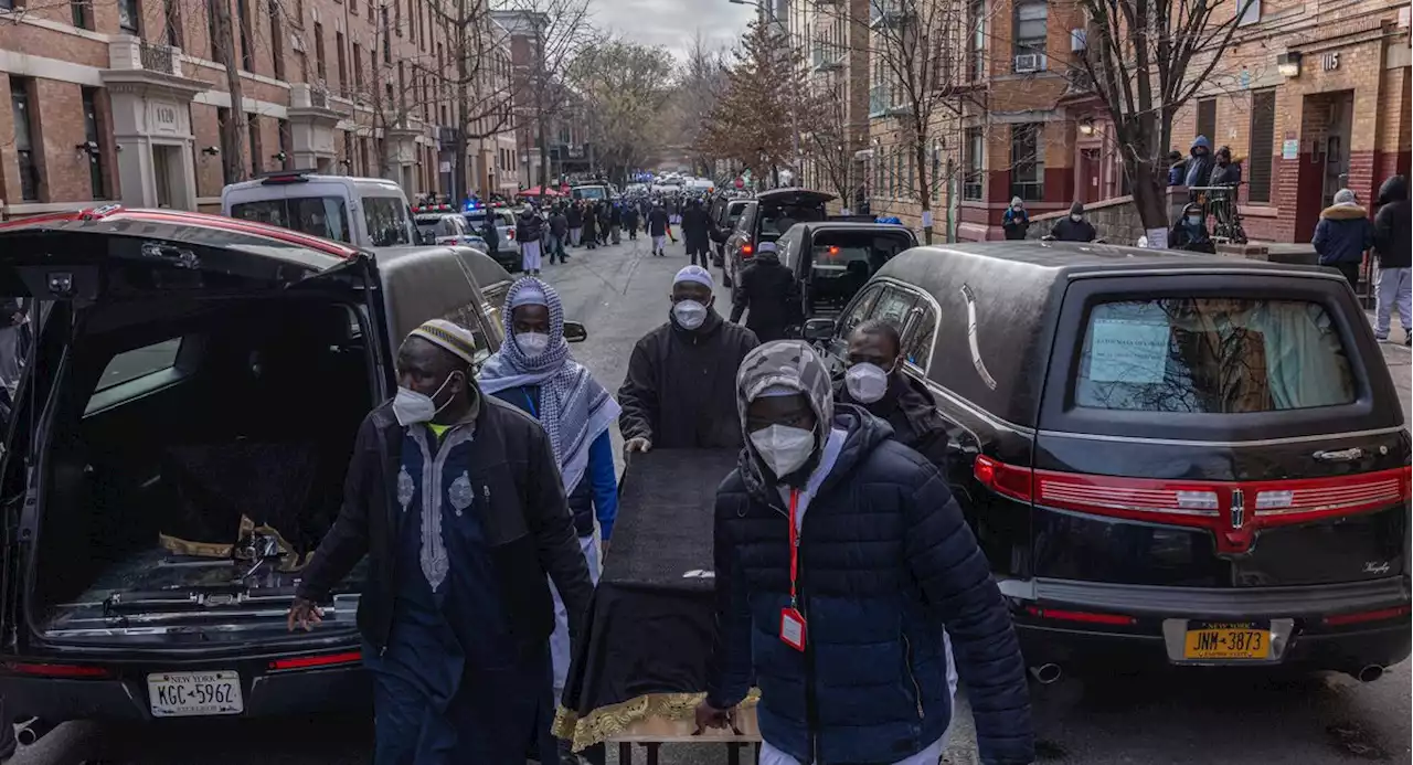 Hundreds Show Up For Public Funeral Of Bronx Fire Victims