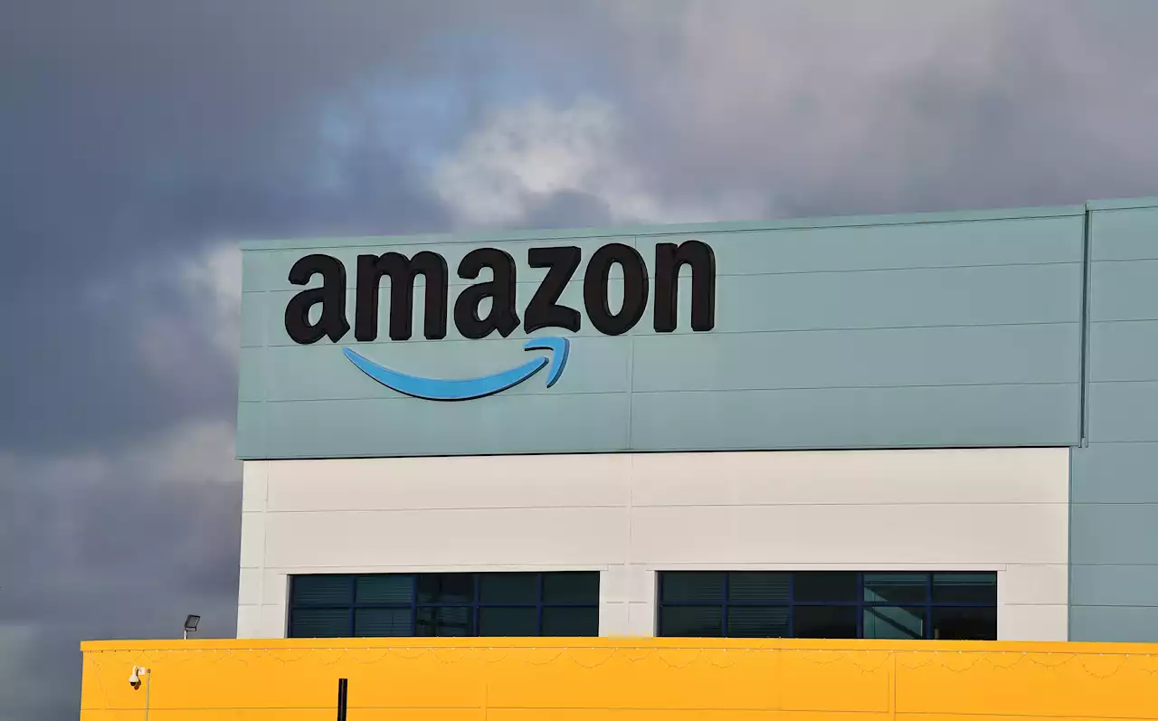 Amazon Halts Plan to Stop Accepting Visa Credit Cards in the UK