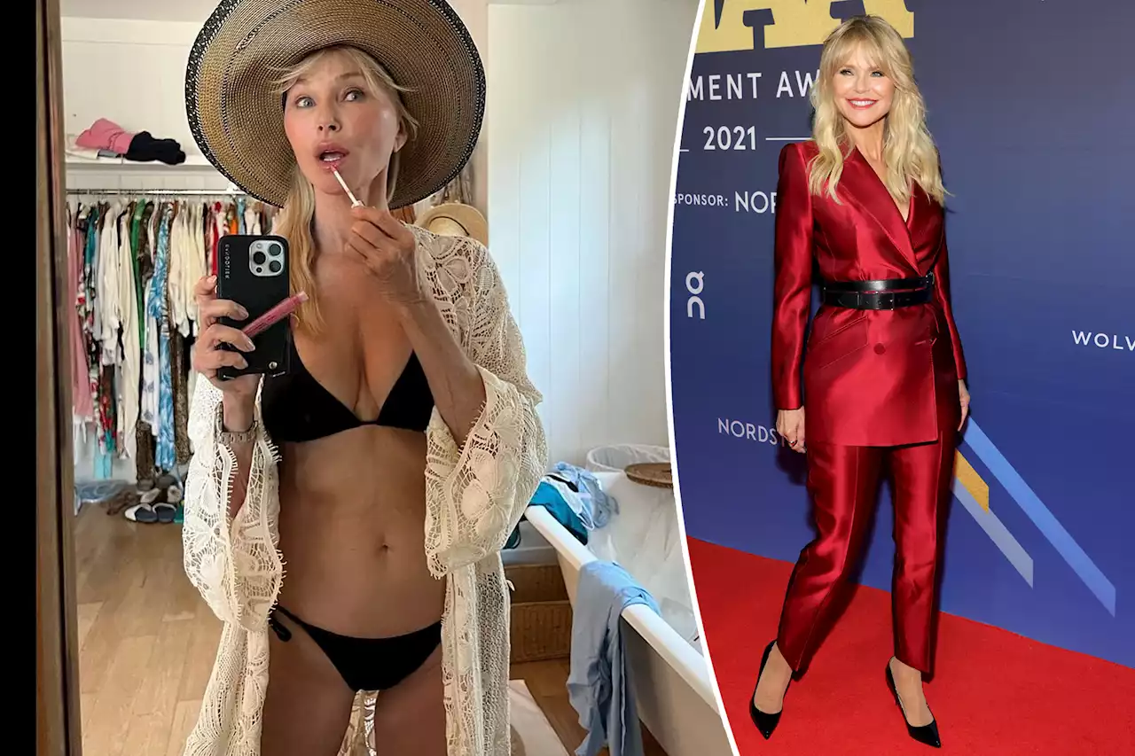 Christie Brinkley, 67, stuns in bikini mirror selfie