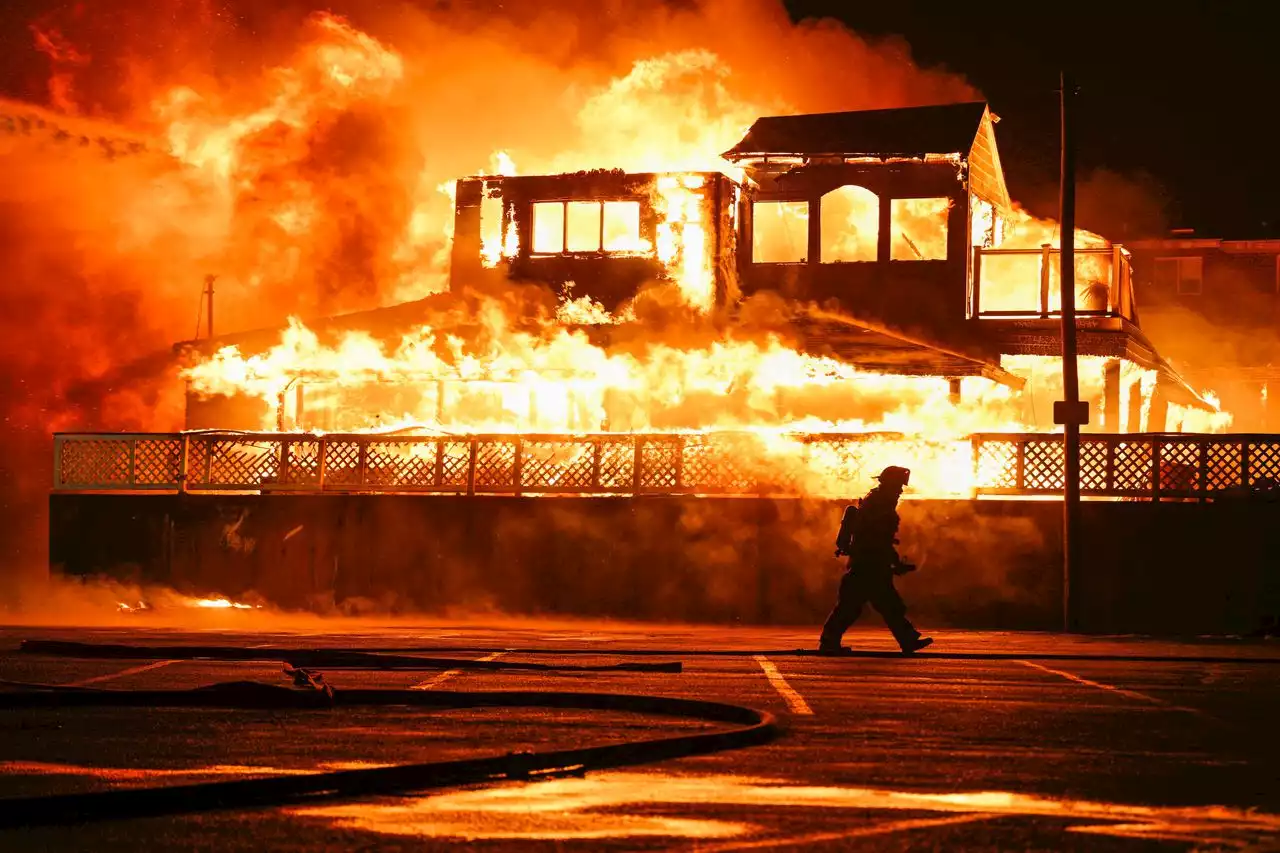 Massive fire consumes 3 buildings, including oceanfront motel, in Massachusetts: photos