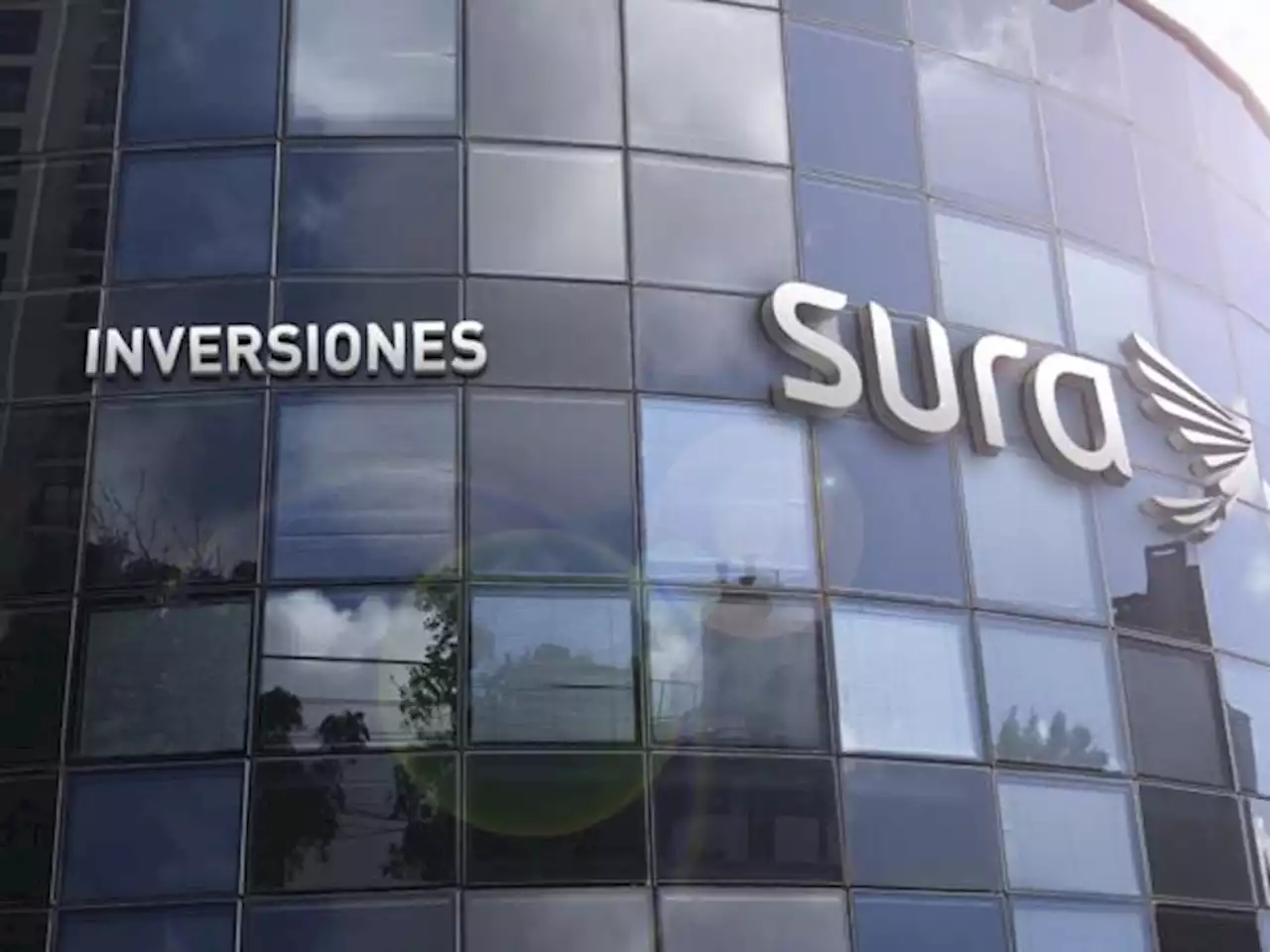 Grupo Sura desmiente renuncia de su presidente