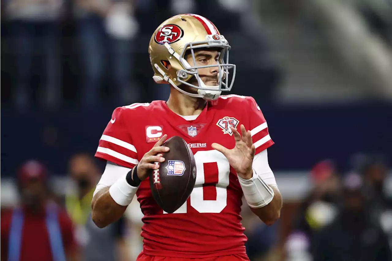 Boston Globe writer longs for Jimmy G to be back on Pats