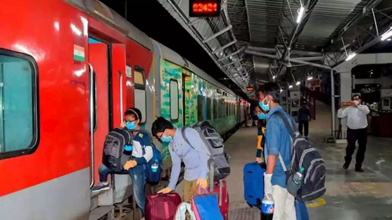 Indian Railways: रेलवे ने 24 जनवरी तक कैंसिल की 21 ट्रेनें, इनमें UP की भी कई गाड़ियां; यहां देखें पूरी लिस्ट