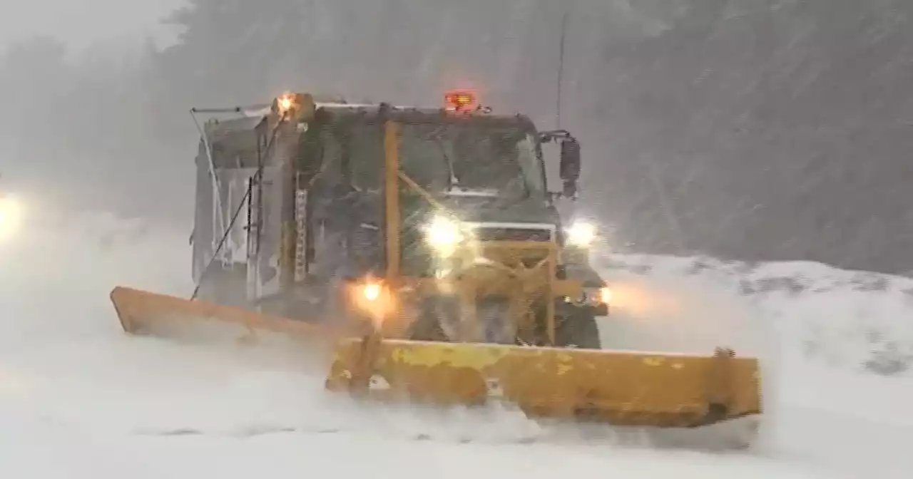 Winter storm sweeps through South and Northeast with crippling amounts of snow