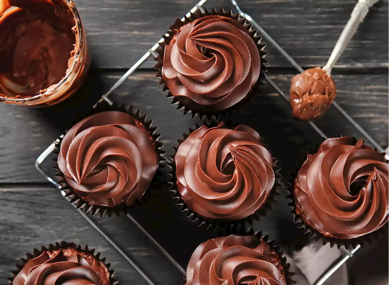 Best Tasting Store-Bought Frosting — Eat This Not That