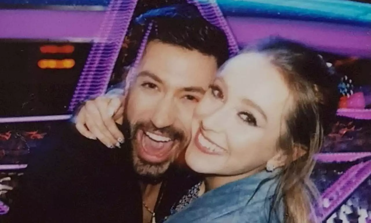 Rose Ayling-Ellis attempts to hand feed Giovanni Pernice in hilarious video ahead of tour start