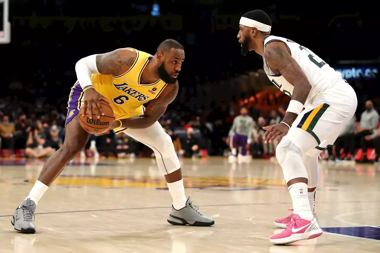 LeBron James Scores 25 as Lakers Rally Late to Beat Jazz 101-95